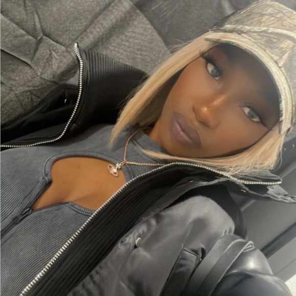 lonnieslooks